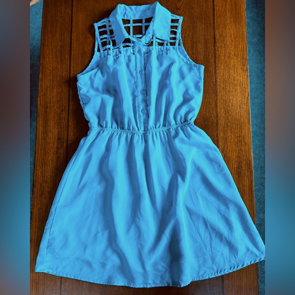 Dizzy Lizzy Vintage 90s button down cutout Dress